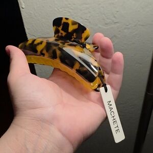 Machete Grande Heirloom Claw Hair Clip